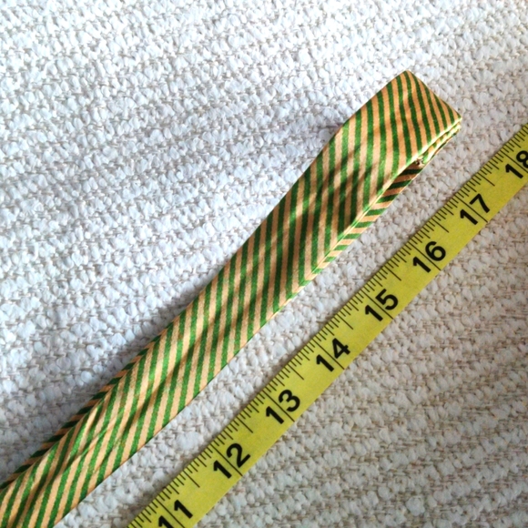 Vintage Carrot & Gibbs pure horizontal striped Silk self- tied Bowtie, size OS - Picture 8 of 9